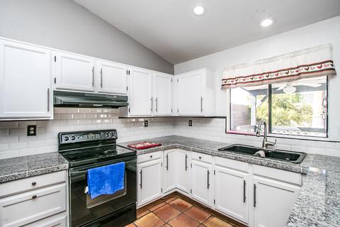 3066 E John Cabot Dr, Phoenix, AZ 85032 photo 12