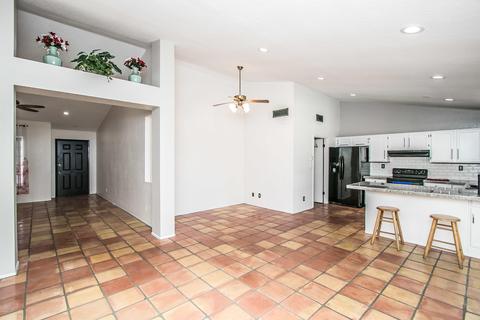 3066 E John Cabot Dr, Phoenix, AZ 85032 photo 6