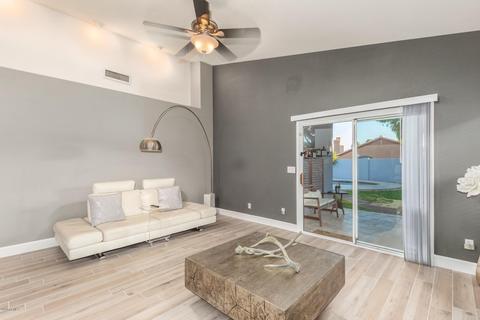 4639 E Michelle Dr, Phoenix, AZ 85032 photo 6