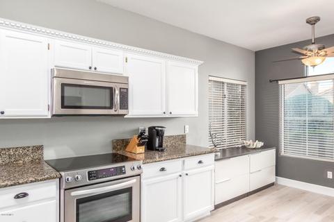 4639 E Michelle Dr, Phoenix, AZ 85032 photo 10