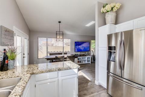 4727 E Angela Dr, Phoenix, AZ 85032 photo 9