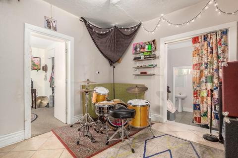 755 E Mckinley St, Phoenix, AZ 85006 photo 13