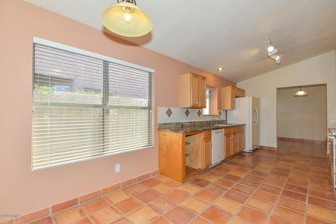 4810 E Abraham Ln, Phoenix, AZ 85054 photo 5