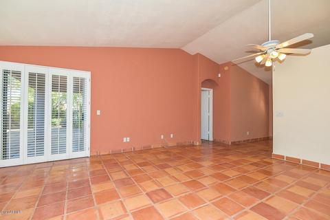 4810 E Abraham Ln, Phoenix, AZ 85054 photo 3