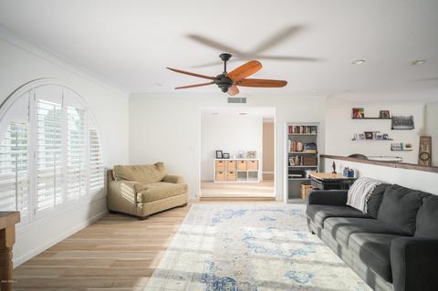 2716 E Laurel Ln, Phoenix, AZ 85028 photo 4