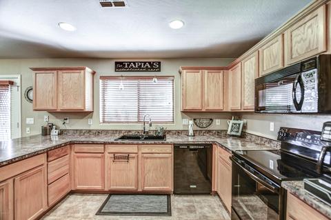 3319 E Chickadee Rd, Gilbert, AZ 85297 photo 23