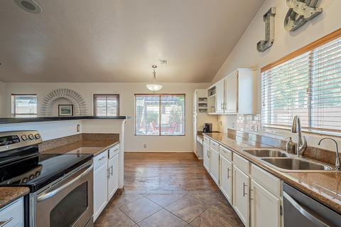 3636 E Renee Dr, Phoenix, AZ 85050 photo 3