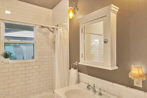 1529 Earll Dr, Phoenix, AZ 85014 photo 9