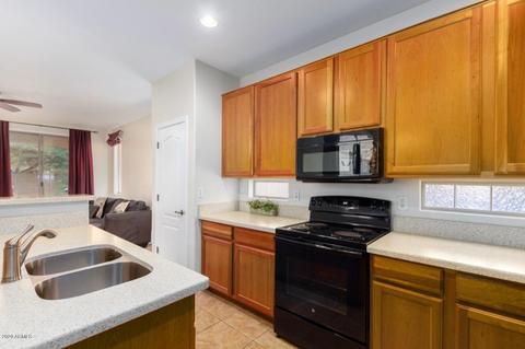 3856 S Dew Drop Ln, Gilbert, AZ 85297 photo 7