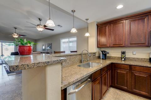 2032 E Lindrick Dr, Gilbert, AZ 85298 photo 8