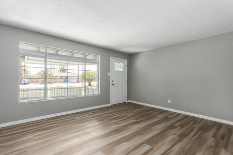 6836 N 38th Dr, Phoenix, AZ 85019 photo 2