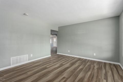 6836 N 38th Dr, Phoenix, AZ 85019 photo 8