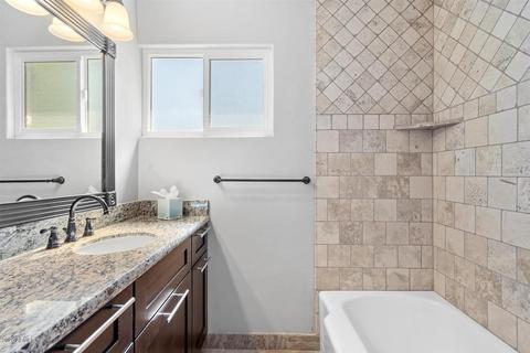 1402 E Colter St, Phoenix, AZ 85014 photo 18
