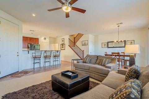 2820 E Dunbar Dr, Phoenix, AZ 85042 photo 1