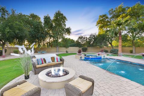 6460 S Magic Ct, Gilbert, AZ 85298 photo 2
