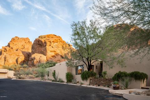 5650 N Echo Canyon Dr, Phoenix, AZ 85018 photo 2