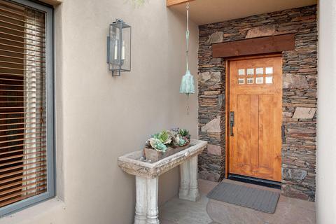 5650 N Echo Canyon Dr, Phoenix, AZ 85018 photo 3