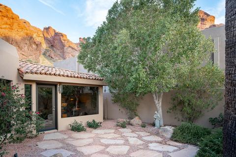 5650 N Echo Canyon Dr, Phoenix, AZ 85018 photo 23