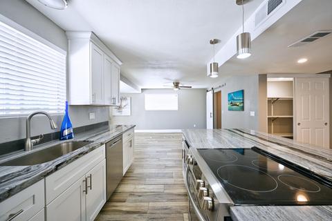 4031 E Becker Ln, Phoenix, AZ 85028 photo 15
