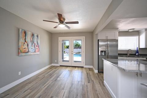 4031 E Becker Ln, Phoenix, AZ 85028 photo 12