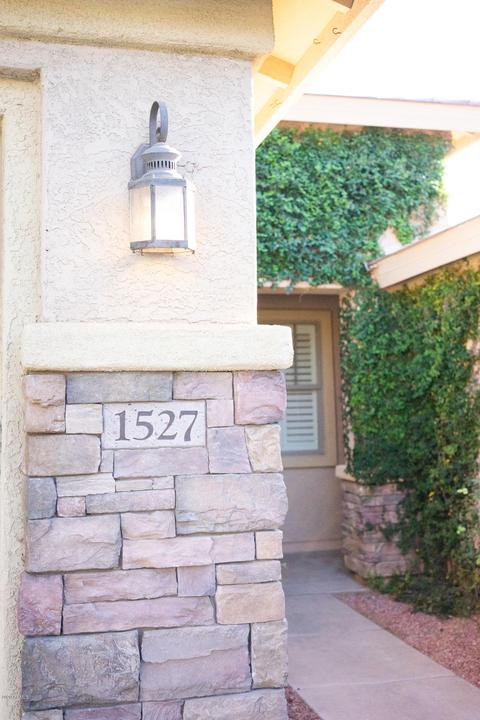 1527 E Bluebird Ct, Gilbert, AZ 85297 photo 8