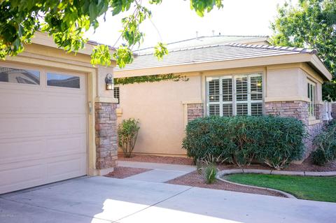 1527 E Bluebird Ct, Gilbert, AZ 85297 photo 6
