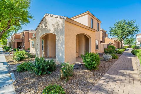 1720 S Martingale Rd, Gilbert, AZ 85295 photo 3