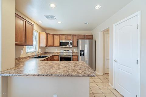 1720 S Martingale Rd, Gilbert, AZ 85295 photo 11