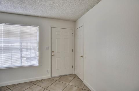 7629 W Heatherbrae Dr, Phoenix, AZ 85033 photo 6