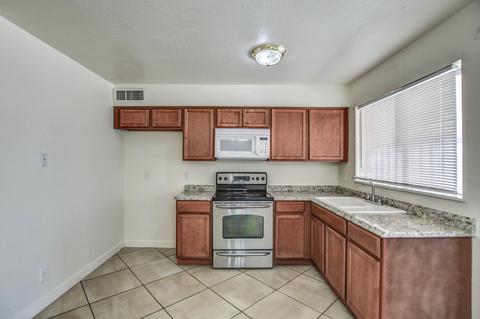 7629 W Heatherbrae Dr, Phoenix, AZ 85033 photo 18