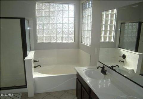 1017 E Julian Dr, Gilbert, AZ 85295 photo 5