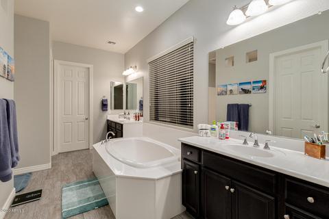 7837 S Sequoia Dr, Gilbert, AZ 85298 photo 38