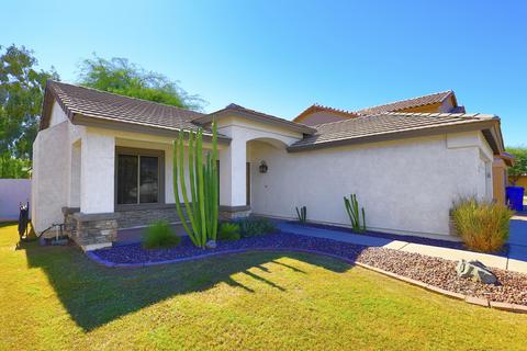 2277 E Stottler Dr, Gilbert, AZ 85296 photo 3