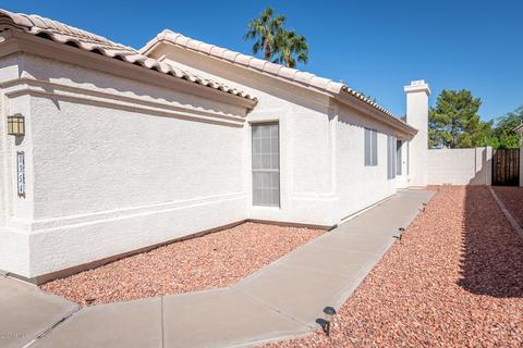 3354 E Lavey Ln, Phoenix, AZ 85032 photo 3