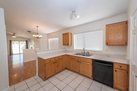3354 E Lavey Ln, Phoenix, AZ 85032 photo 9
