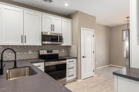 7006 S 37th Gln, Phoenix, AZ 85041 photo 3