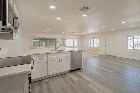 1843 S 79th Pl, Mesa, AZ 85209 photo 9