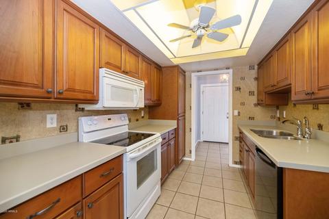 916 E Wagoner Rd, Phoenix, AZ 85022 photo 4