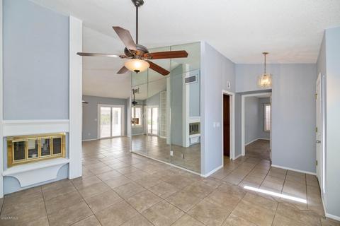 916 E Wagoner Rd, Phoenix, AZ 85022 photo 2