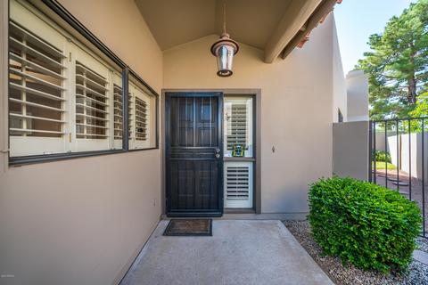4017 E Round Hill Dr, Phoenix, AZ 85028 photo 6