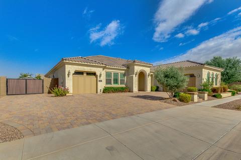 2920 E Harwell Rd, Phoenix, AZ 85042 photo 2