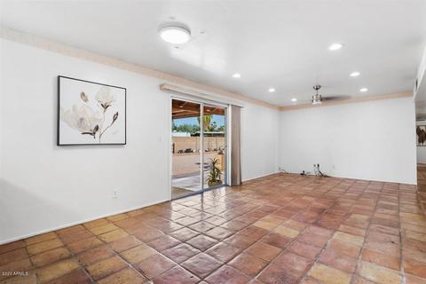 340 E Acapulco Ln, Phoenix, AZ 85022 photo 8
