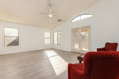 4743 E Summerhaven Dr, Phoenix, AZ 85044 photo 5