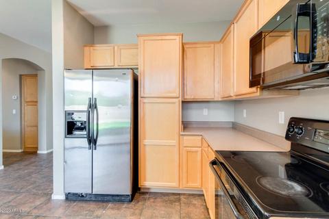928 S Roca St, Gilbert, AZ 85296 photo 17