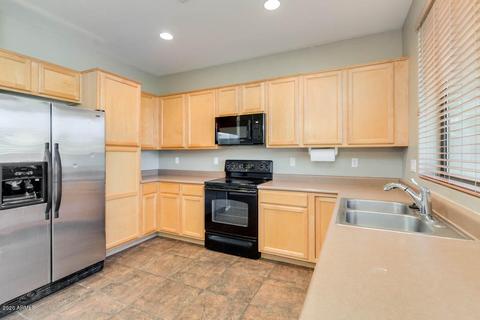 928 S Roca St, Gilbert, AZ 85296 photo 12
