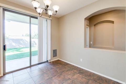 928 S Roca St, Gilbert, AZ 85296 photo 9