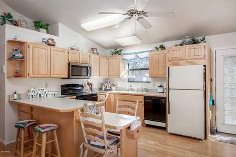 2933 S Woods Dr, Overgaard, AZ 85933 photo 5