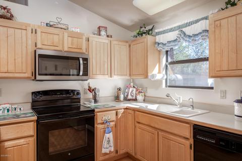 2933 S Woods Dr, Overgaard, AZ 85933 photo 6