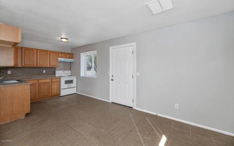 2721 E Southgate Ave, Phoenix, AZ 85040 photo 9
