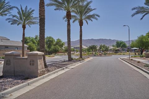 8023 S 23rd Dr, Phoenix, AZ 85041 photo 22